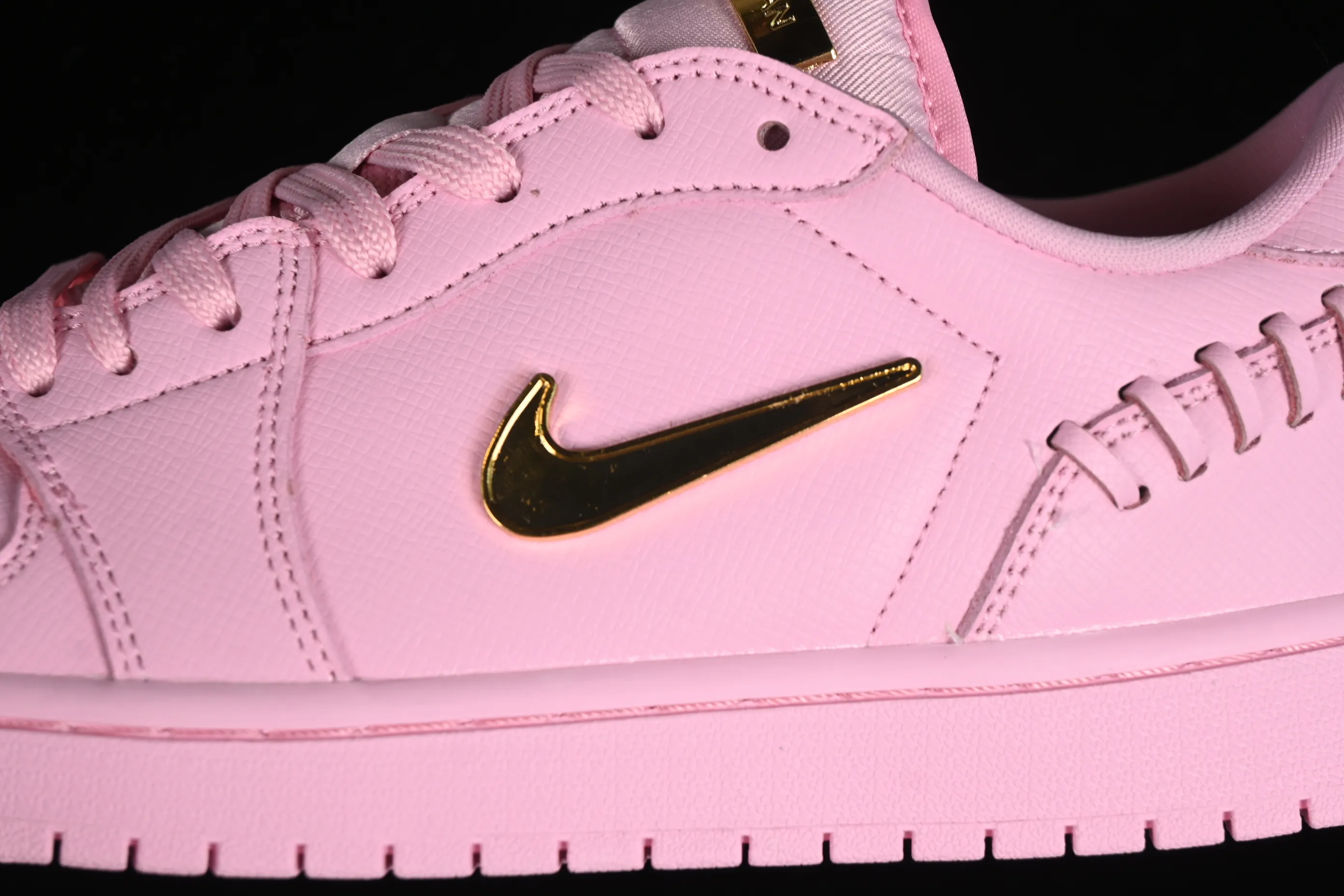 All categories Air Jordan Jordan series basketball shoes Air Jordan 1 Low Air Jordan 1 Low "Method of Make" AJ1 Joe 1 pink low-top cultural and leisure sports sneakers FN5032-600